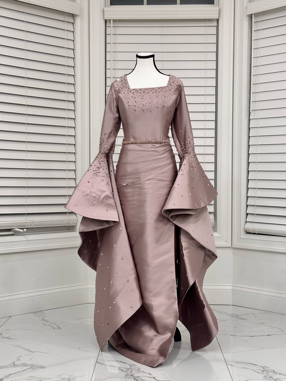 Elegant Mauve Satin Evening Gown with Draped Bell Sleeves